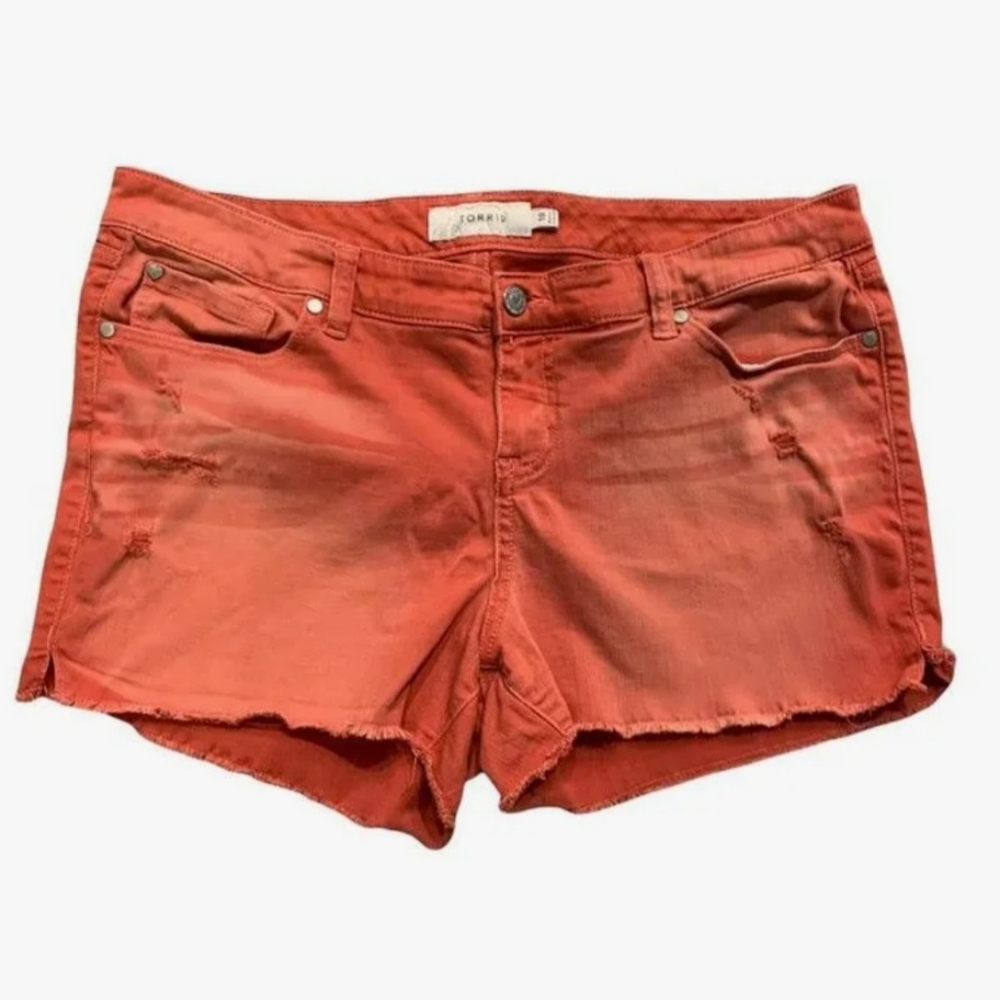 Torrid Distressed Frayed Edge Shorts, size 22